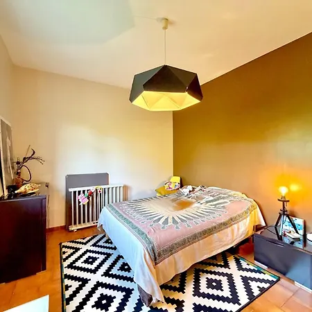 게스트하우스 Les Jardins De Fons, 8 Pers Piscine 4*